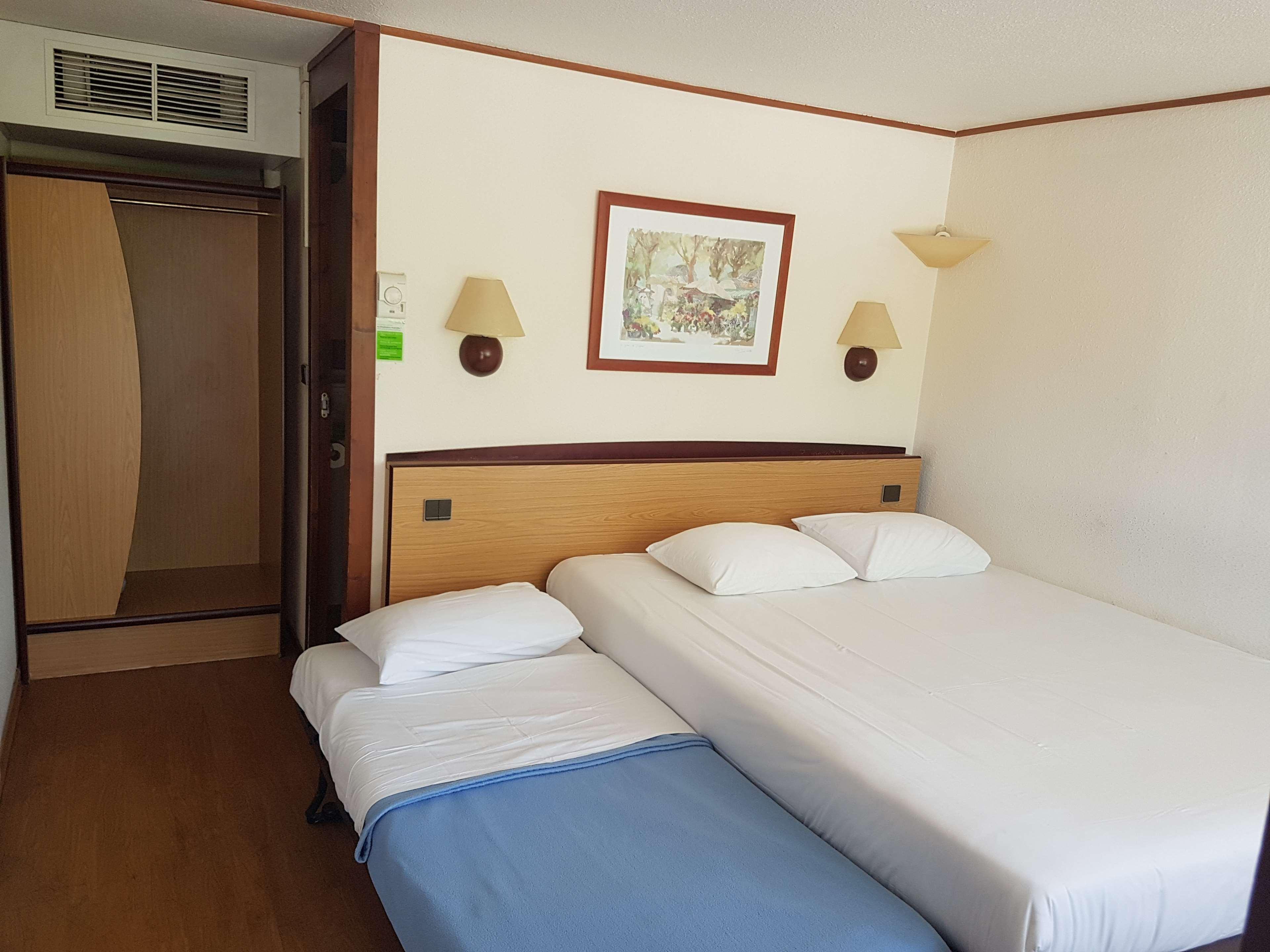 Campanile Salon-De-Provence Hotel Ngoại thất bức ảnh