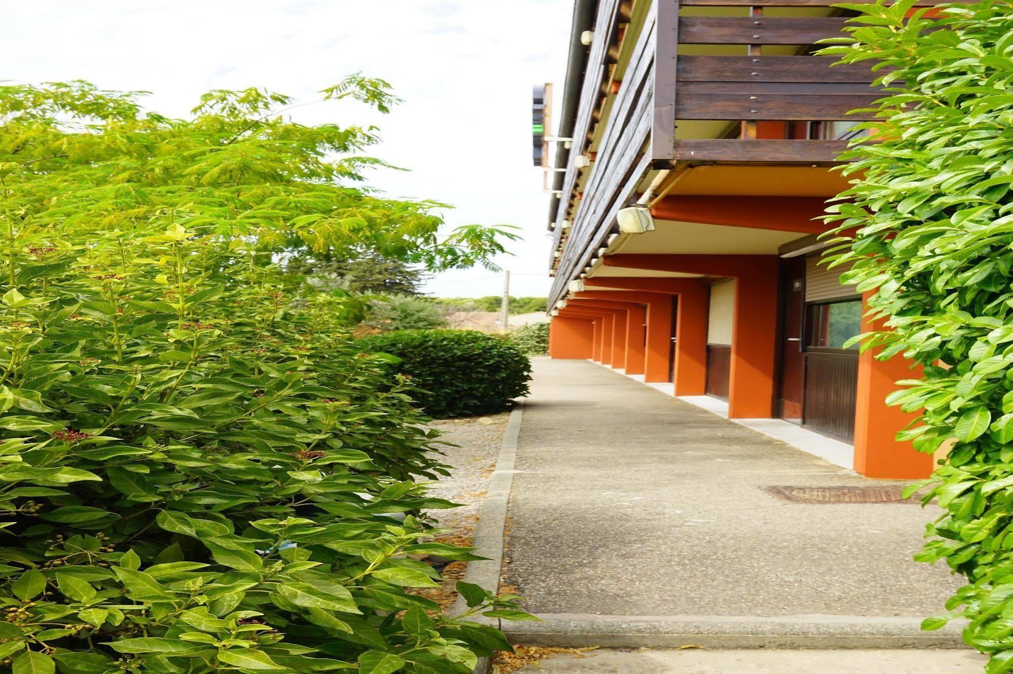 Campanile Salon-De-Provence Hotel Ngoại thất bức ảnh