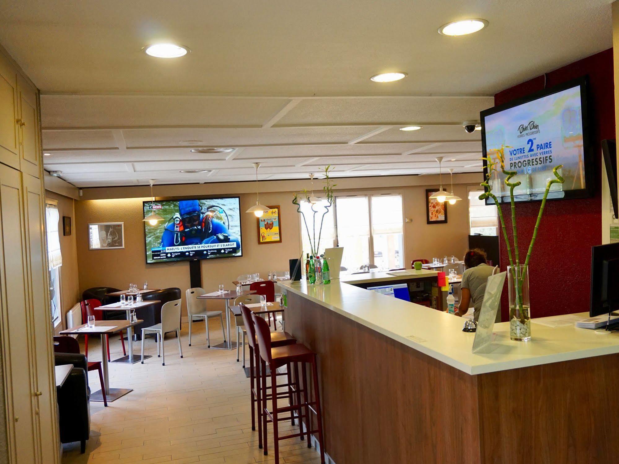 Campanile Salon-De-Provence Hotel Ngoại thất bức ảnh